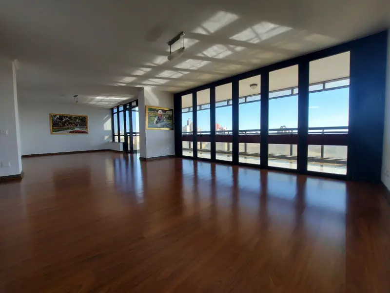 Foto 1 de Apartamento com 3 Quartos à venda, 293m² em Bosque, Presidente Prudente