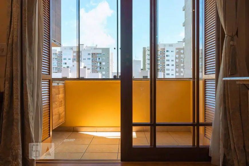 Foto 4 de Apartamento com 3 Quartos à venda, 107m² em Centro, Canoas