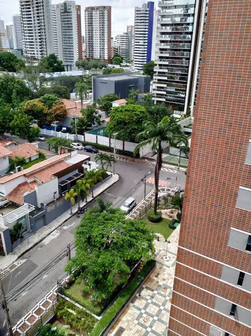 Foto 2 de Apartamento com 3 Quartos à venda, 159m² em Meireles, Fortaleza