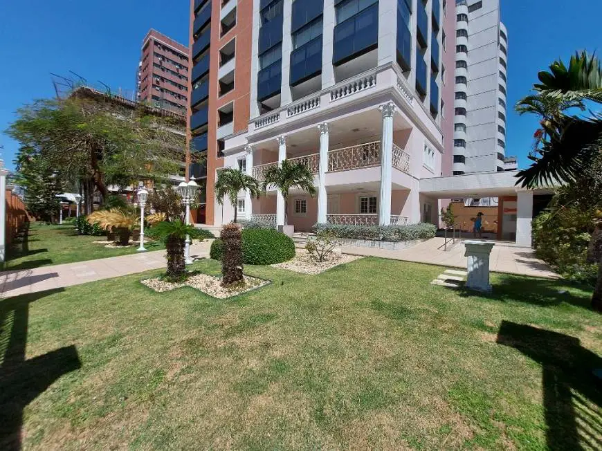 Foto 5 de Apartamento com 3 Quartos à venda, 390m² em Meireles, Fortaleza