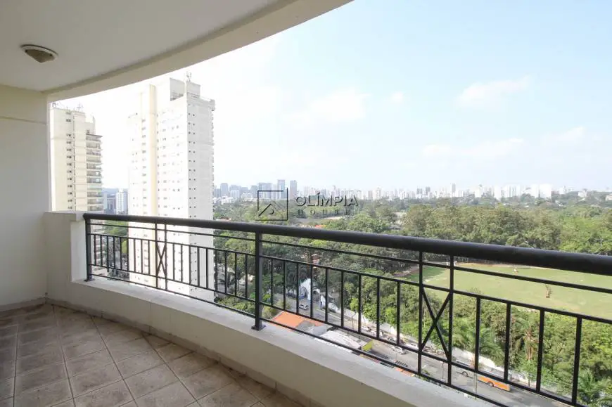 Foto 5 de Apartamento com 3 Quartos à venda, 120m² em Santo Amaro, São Paulo