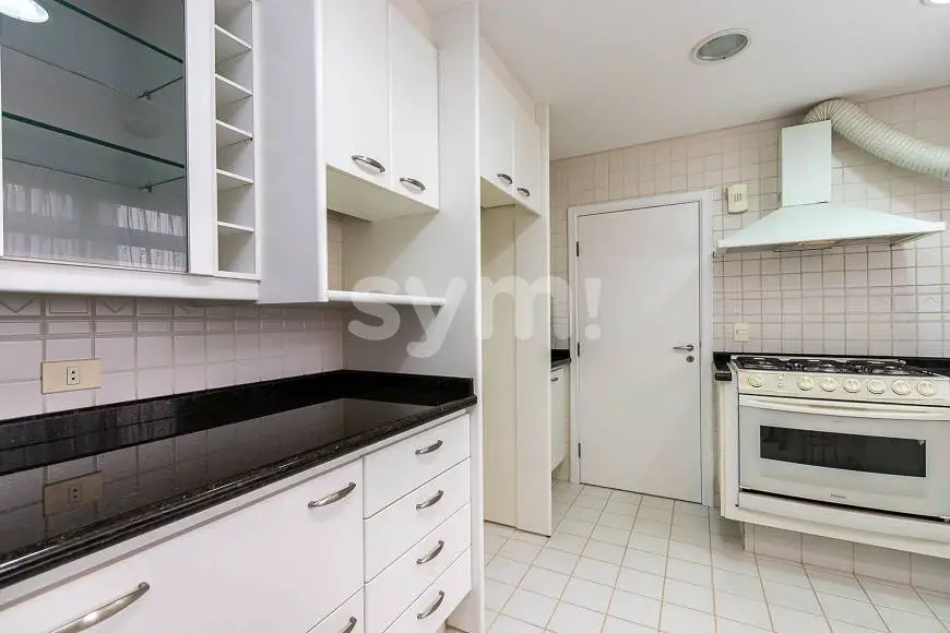 Foto 1 de Apartamento com 4 Quartos para alugar, 251m² em Água Verde, Curitiba