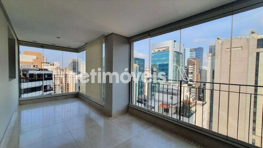 Foto 1 de Apartamento com 4 Quartos para venda ou aluguel, 223m² em Itaim Bibi, São Paulo