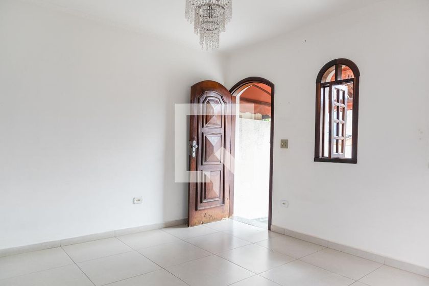 Foto 3 de Casa com 2 Quartos para alugar, 60m² em Vila Santos, São Paulo