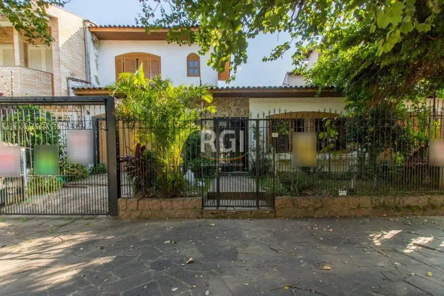 Foto 1 de Casa com 3 Quartos à venda, 147m² em Jardim Itú Sabará, Porto Alegre
