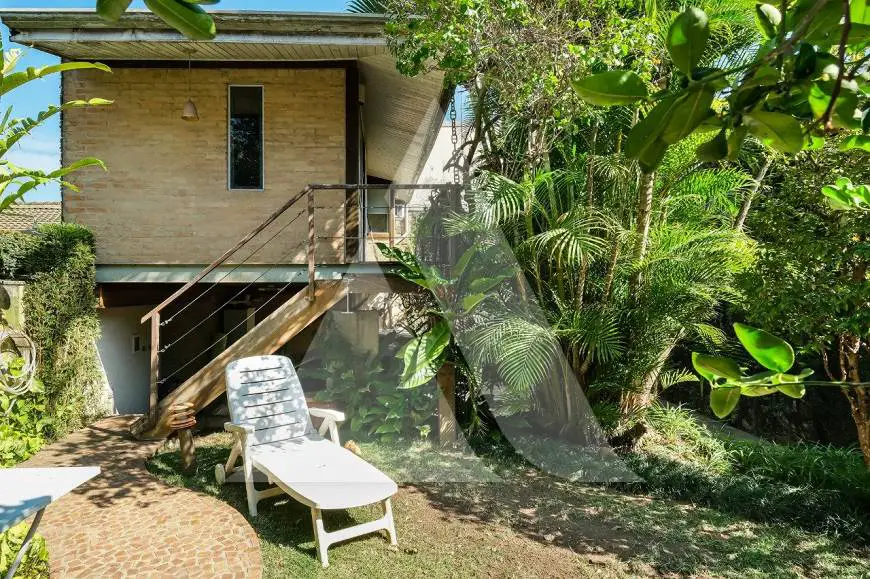 Foto 1 de Casa com 3 Quartos à venda, 280m² em Moema, São Paulo