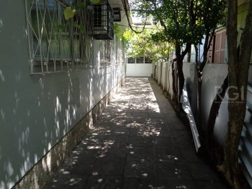 Foto 3 de Casa com 3 Quartos à venda, 200m² em Navegantes, Porto Alegre