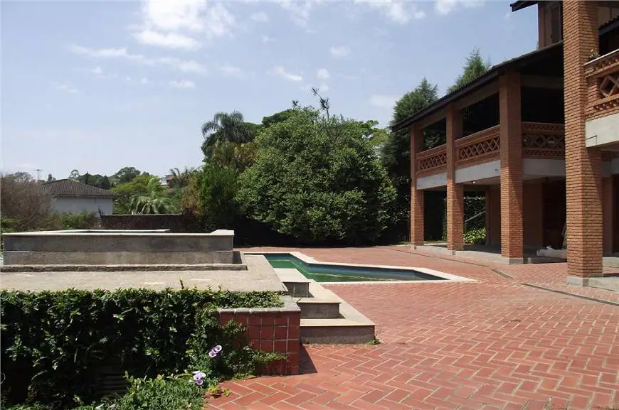 Foto 2 de Casa com 4 Quartos para venda ou aluguel, 700m² em Nova Fazendinha, Carapicuíba