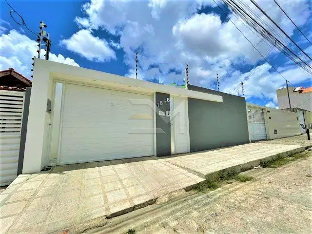 Foto 1 de Casa com 5 Quartos à venda, 300m² em Jardim Paulistano, Campina Grande