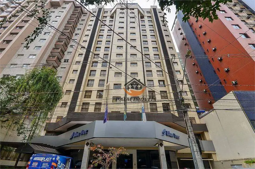 Foto 1 de Flat com 1 Quarto à venda, 42m² em Centro, Curitiba