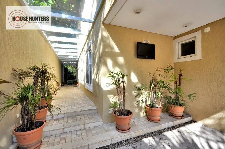 Foto 1 de Sobrado com 4 Quartos para venda ou aluguel, 297m² em Alto de Pinheiros, São Paulo