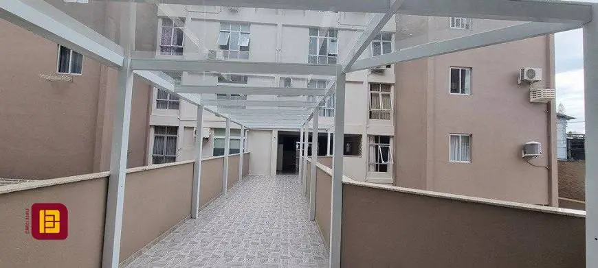 Foto 3 de Apartamento com 2 Quartos à venda, 79m² em Capoeiras, Florianópolis