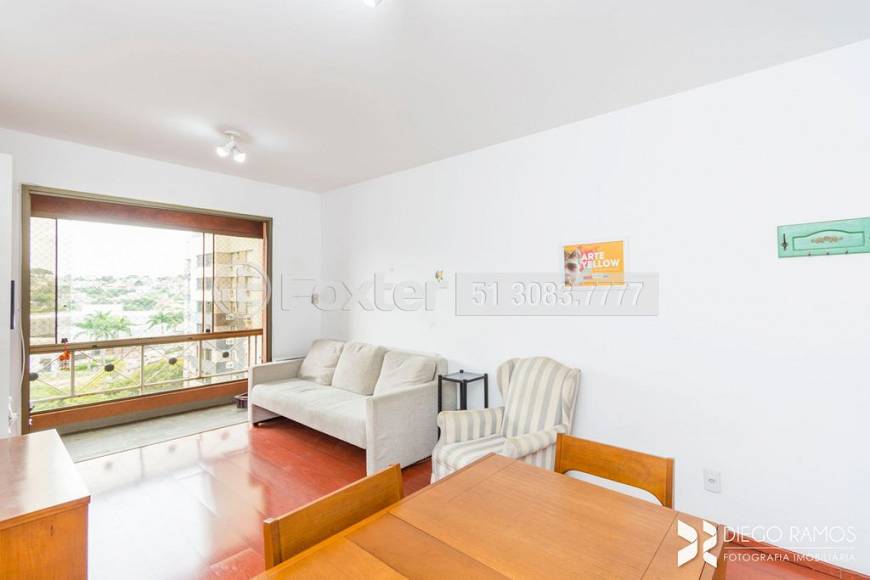 Foto 2 de Apartamento com 2 Quartos à venda, 73m² em Chácara das Pedras, Porto Alegre
