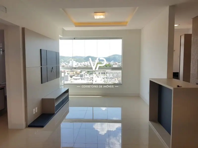 Foto 3 de Apartamento com 2 Quartos à venda, 75m² em Lidia Duarte, Camboriú