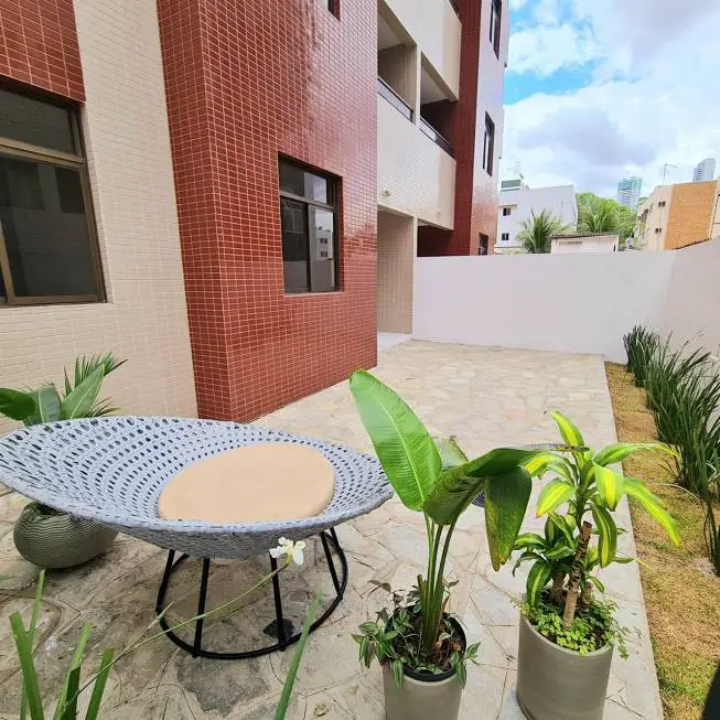 Foto 2 de Apartamento com 2 Quartos à venda, 80m² em Manaíra, João Pessoa
