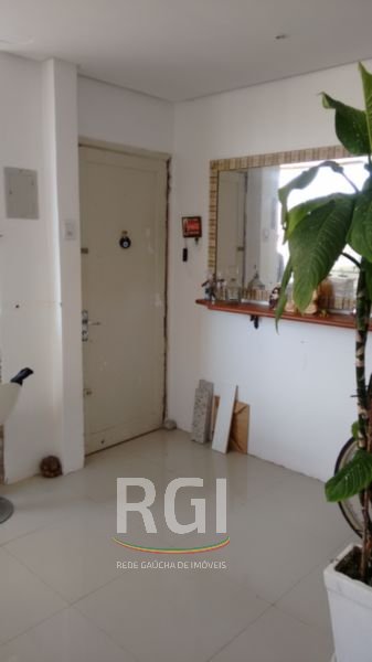 Foto 2 de Apartamento com 2 Quartos à venda, 68m² em Menino Deus, Porto Alegre