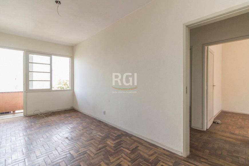 Foto 1 de Apartamento com 2 Quartos à venda, 74m² em Navegantes, Porto Alegre