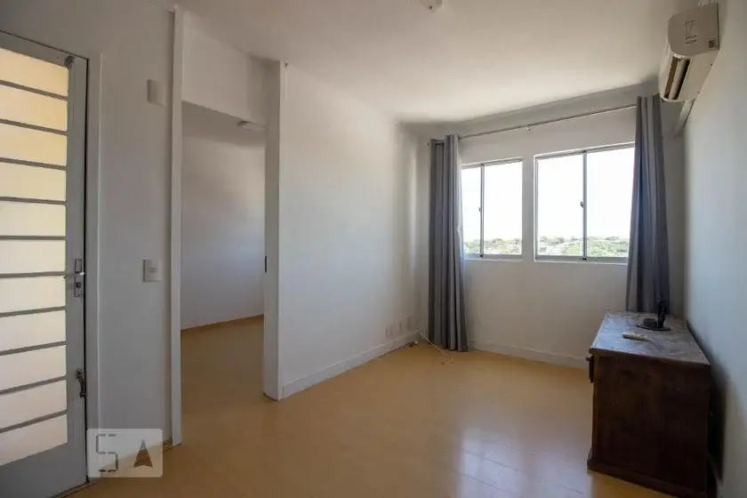 Foto 3 de Apartamento com 2 Quartos para alugar, 65m² em Sarandi, Porto Alegre