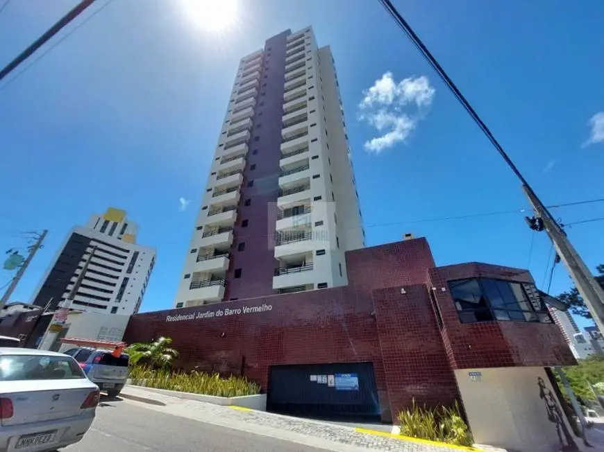 Foto 1 de Apartamento com 3 Quartos para alugar, 10m² em Barro Vermelho, Natal
