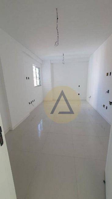 Foto 5 de Apartamento com 3 Quartos à venda, 128m² em Cavaleiros, Macaé