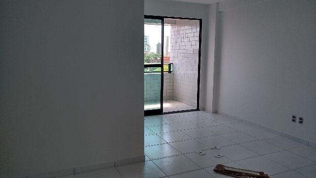 Foto 2 de Apartamento com 3 Quartos à venda, 81m² em Encruzilhada, Recife
