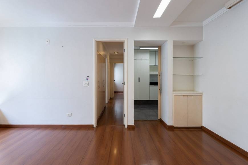 Foto 3 de Apartamento com 3 Quartos à venda, 99m² em Jardins, São Paulo