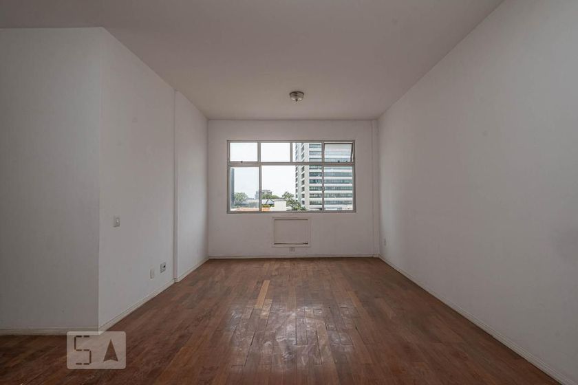 Foto 2 de Apartamento com 3 Quartos para alugar, 105m² em Maracanã, Rio de Janeiro