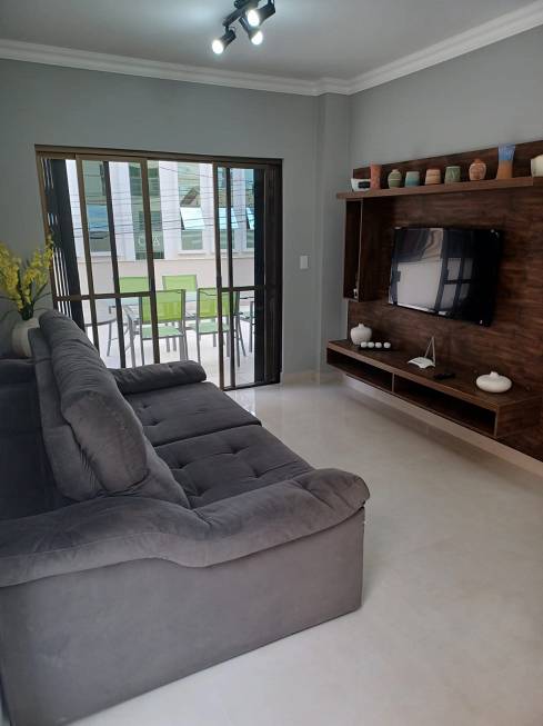 Foto 1 de Apartamento com 3 Quartos à venda, 303m² em Meia Praia, Itapema