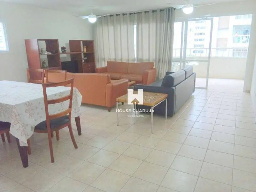 Foto 1 de Apartamento com 3 Quartos à venda, 147m² em Praia das Pitangueiras, Guarujá