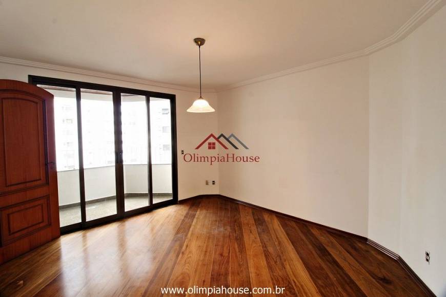 Foto 1 de Apartamento com 4 Quartos para alugar, 251m² em Campo Belo, São Paulo