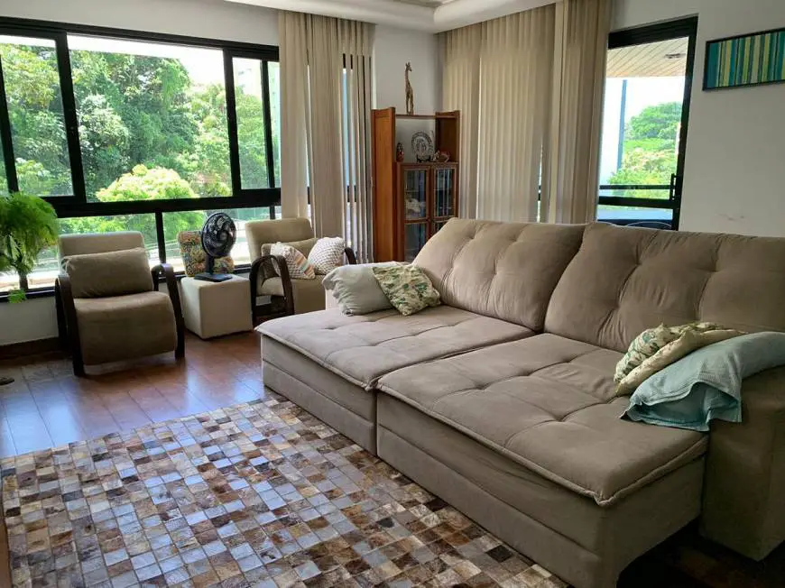 Foto 3 de Apartamento com 4 Quartos para alugar, 213m² em Itaigara, Salvador