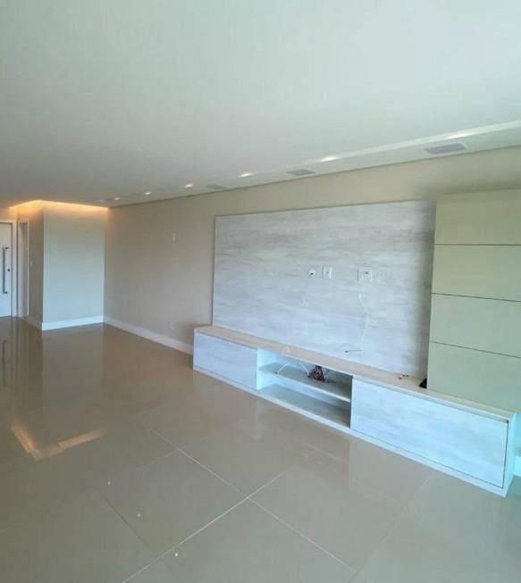 Foto 4 de Apartamento com 4 Quartos à venda, 226m² em Jardins, Aracaju