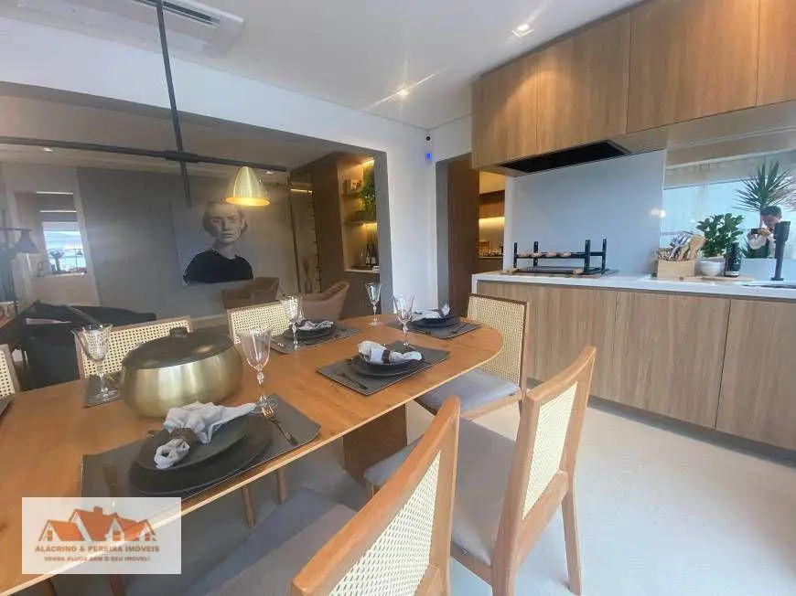 Foto 2 de Apartamento com 4 Quartos à venda, 141m² em Mirandópolis, São Paulo