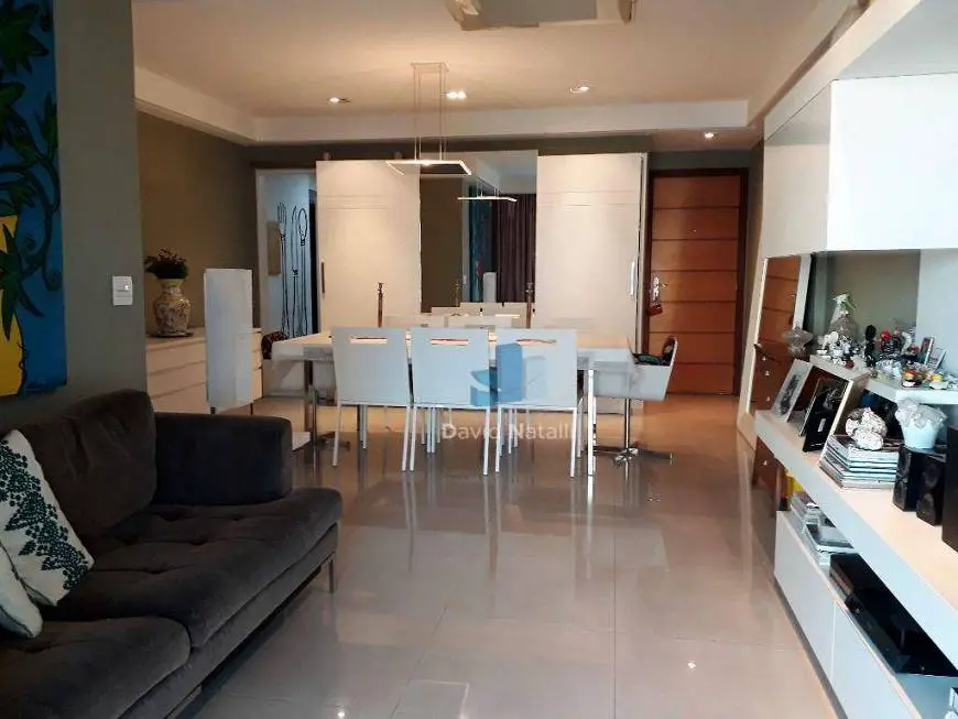 Foto 1 de Apartamento com 4 Quartos à venda, 136m² em Praia do Sua, Vitória