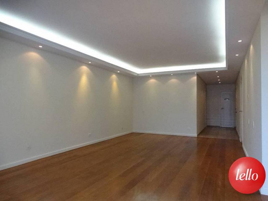 Foto 3 de Apartamento com 5 Quartos à venda, 240m² em Jardins, São Paulo