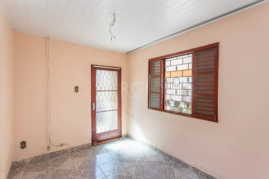 Foto 2 de Casa com 2 Quartos à venda, 85m² em Agronomia, Porto Alegre