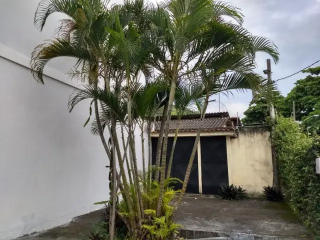 Foto 1 de Casa com 2 Quartos à venda, 128m² em Jardim Sulacap, Rio de Janeiro