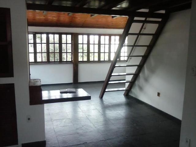 Foto 3 de Casa com 2 Quartos à venda, 450m² em Marazul, Niterói