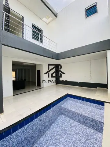 Foto 1 de Casa com 3 Quartos à venda, 320m² em Coroado, Manaus