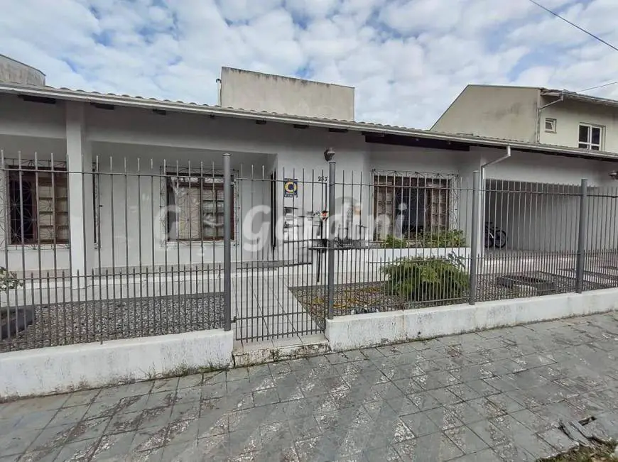 Foto 1 de Casa com 3 Quartos à venda, 155m² em Fazendinha, Itajaí