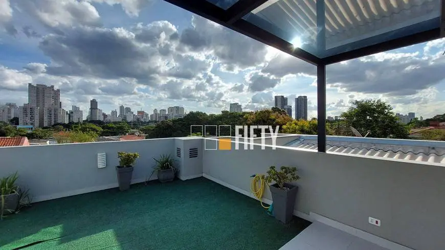 Foto 2 de Casa com 3 Quartos à venda, 260m² em Moema, São Paulo