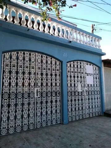 Foto 1 de Casa com 3 Quartos à venda, 180m² em Residencial União, São José dos Campos