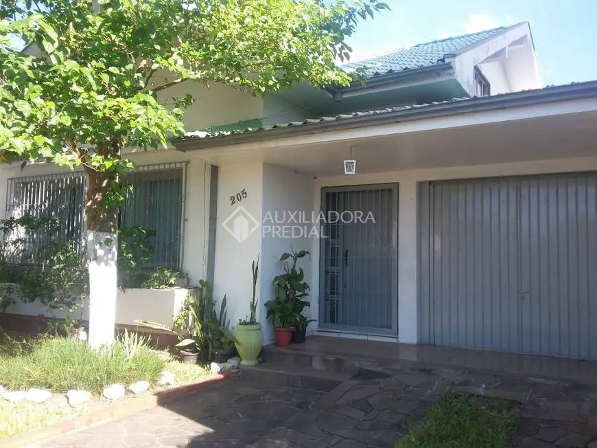 Foto 1 de Casa com 3 Quartos à venda, 189m² em São Sebastião, Porto Alegre