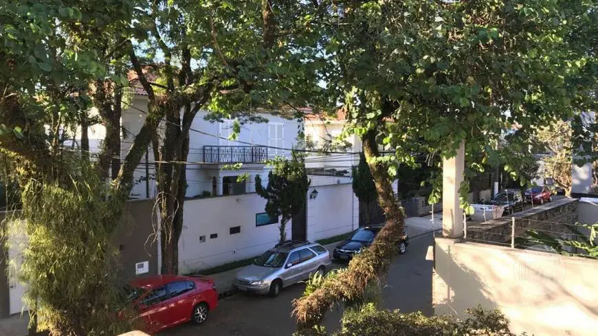 Foto 3 de Casa com 4 Quartos à venda, 263m² em Jardim Luzitânia, São Paulo