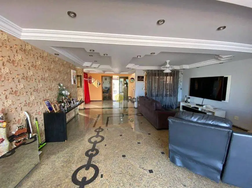 Foto 1 de Casa com 4 Quartos para venda ou aluguel, 270m² em Vila Metalurgica, Santo André