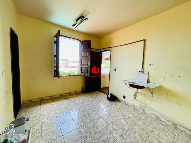Foto 2 de Casa com 5 Quartos à venda, 450m² em Dom Pedro I, Manaus
