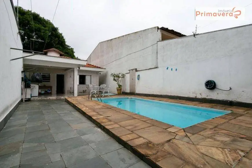 Foto 1 de Casa com 5 Quartos à venda, 285m² em Parque Maria Domitila, São Paulo