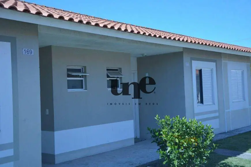 Foto 2 de Casa de Condomínio com 2 Quartos à venda, 44m² em Areal, Pelotas