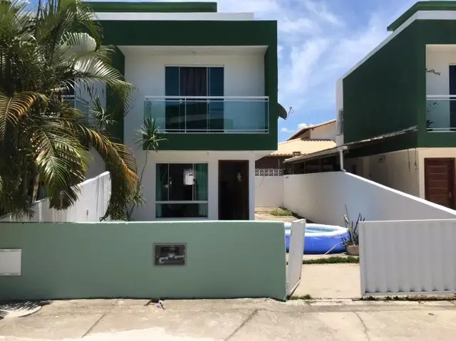 Foto 1 de Casa de Condomínio com 2 Quartos à venda, 80m² em Mariléa Chácara, Rio das Ostras