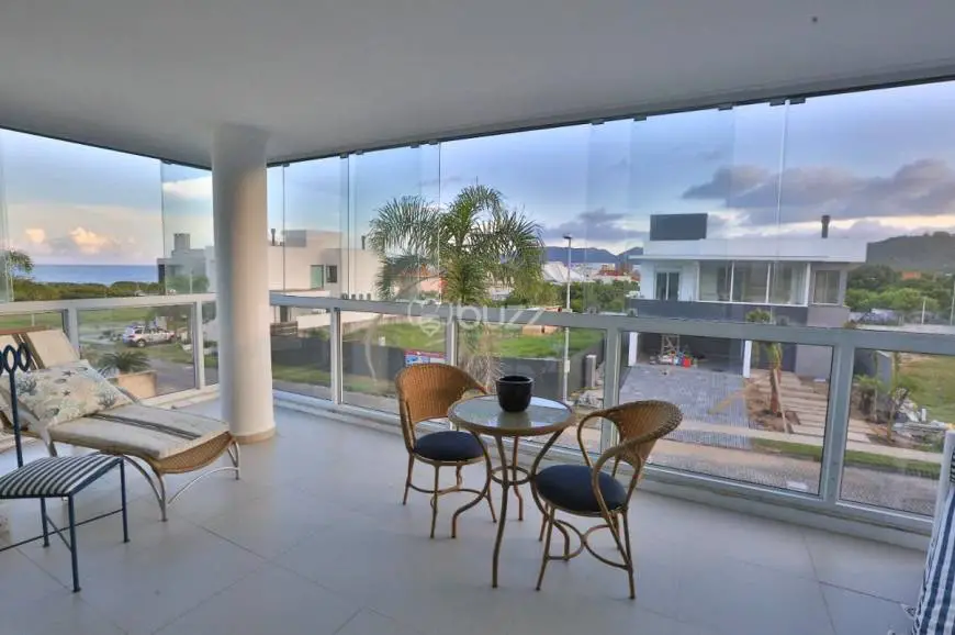 Foto 2 de Casa de Condomínio com 5 Quartos à venda, 342m² em Morro das Pedras, Florianópolis